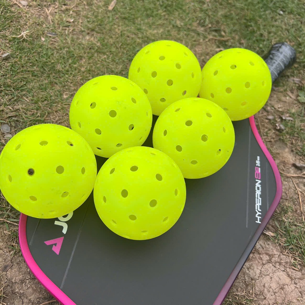 Bóng Pickleball 48 lỗ cao cấp,chuẩn thi đấu với độ bền cao,đường bay ổn định/ dễ dàng kiểm soát bóng