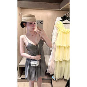 Đầm 2 dây đính đá ngực dập li Đoàn Thương