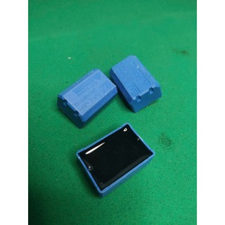 Combo 3 tụ bếp từ dung lượng 5uF, hàng tháo máy zin, được chọn lọc kỹ và kiểm tra hoạt động trước khi bán. Phù hợp sử