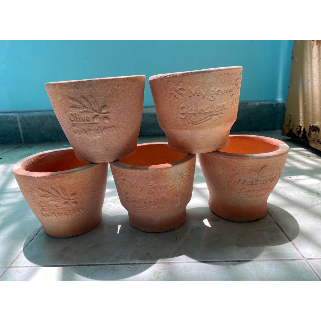 Chậu logo chữ đỏ 10x10cm-Đất Nung-VUONCOCHAU tặng kèm lót chậu