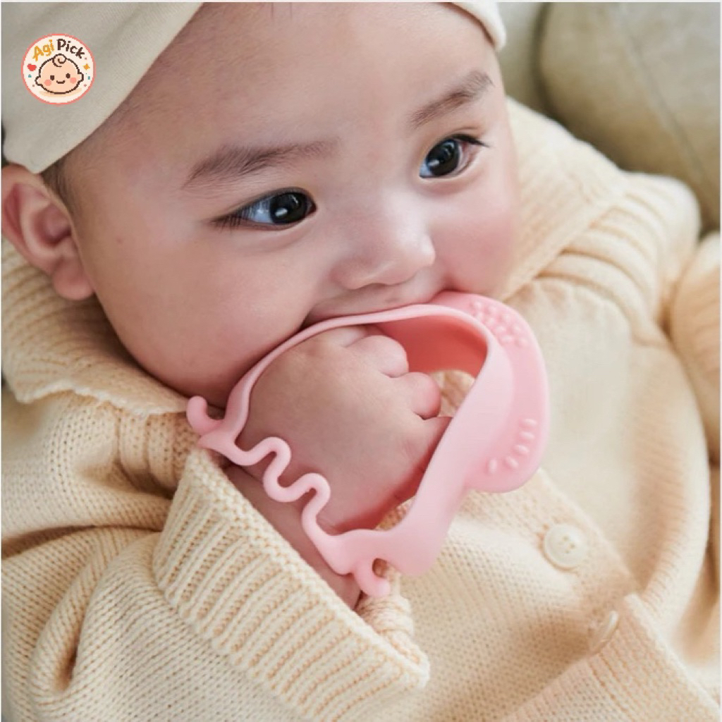 Gặm Nướu Cho Bé Firgi Hàn Quốc Platinum Silicone Hình Mực Không Chứa BPA, Giảm Ngứa Lợi (Kèm Hộp Đựng)