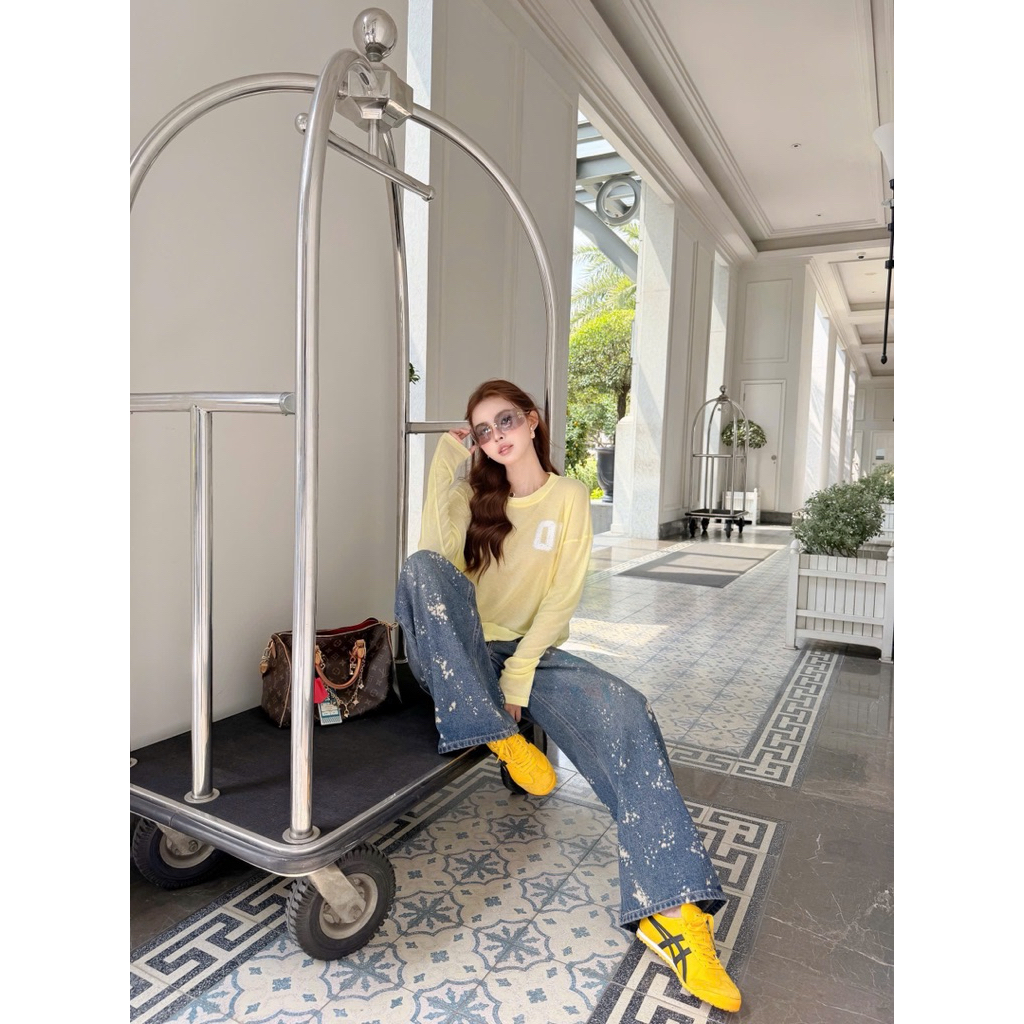 Quần jeans suông wash vẩy sơn Trân Ali