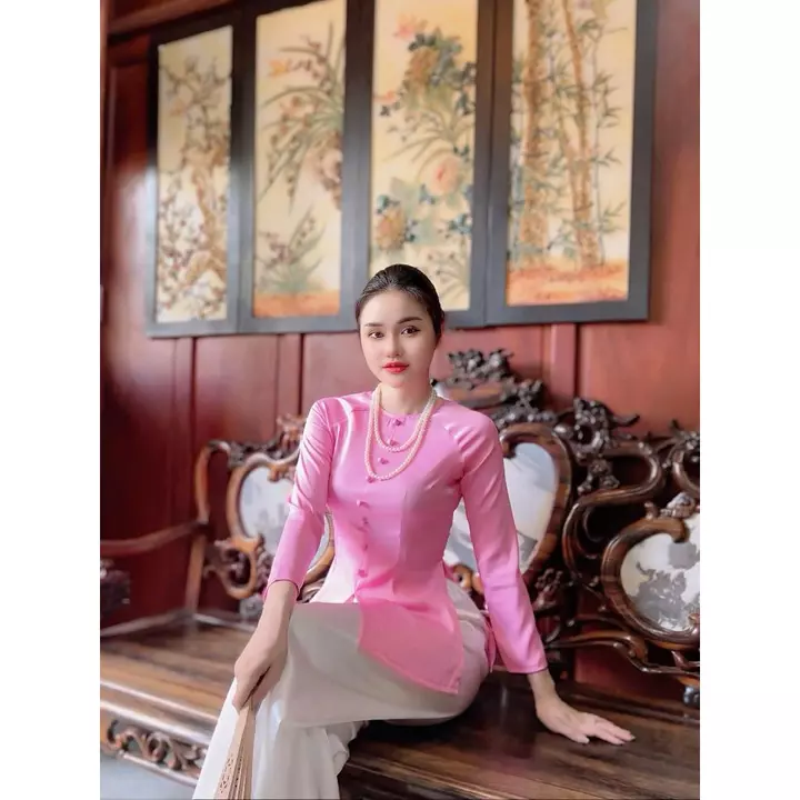 Hân Nguyễn Áo Bà Ba - B.A124 - Áo Bà Ba Lụa Ánh Kim Cổ Tròn Nút Nụ Dây Kéo (QUẦN NGỌC TRAI)