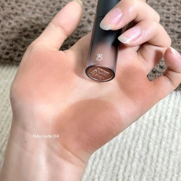 Nâu nude bão hòa thấp! Nâu cà phê Mocha Latte, dòng màu nude đất, son môi lì Hắc Thỏ 04, 003 Đá Sữa Hồng