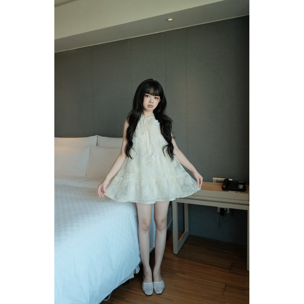 Váy BabyDoll phối Hoa 3D Tiểu Thư Sang Chảnh - Màu Be - Hàng Thiết Kế - TY CLOTHING