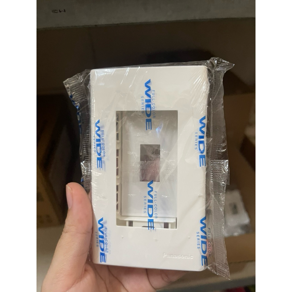 Hộp chụp Cb cóc, Cb chống giật-MCB 2p, Combo Mặt 3 Wide+Đai nhựa gắn Cb cóc