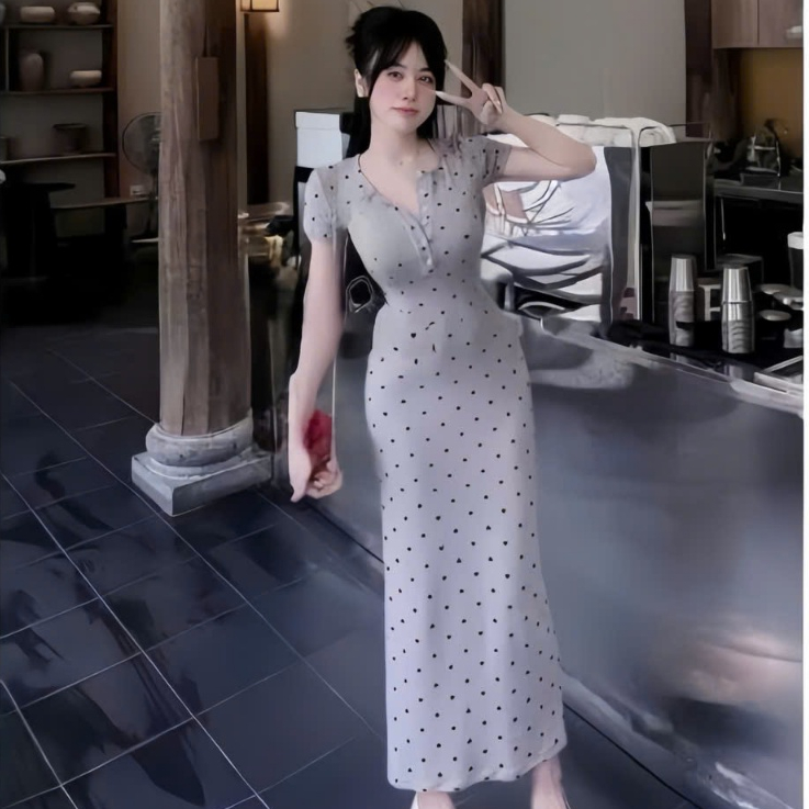 Đầm tay ngắn cổ tròn cài nút , chất thun tăm lạnh in tim thời trang trẻ trung