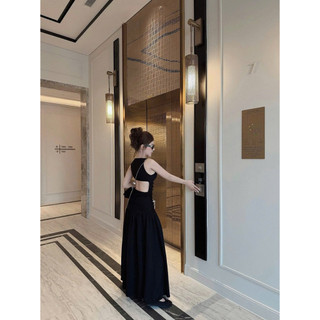 Váy Đầm 2s Cổ V Khoét Lưng Ôm Chiết Eo Xoè Dài MPB