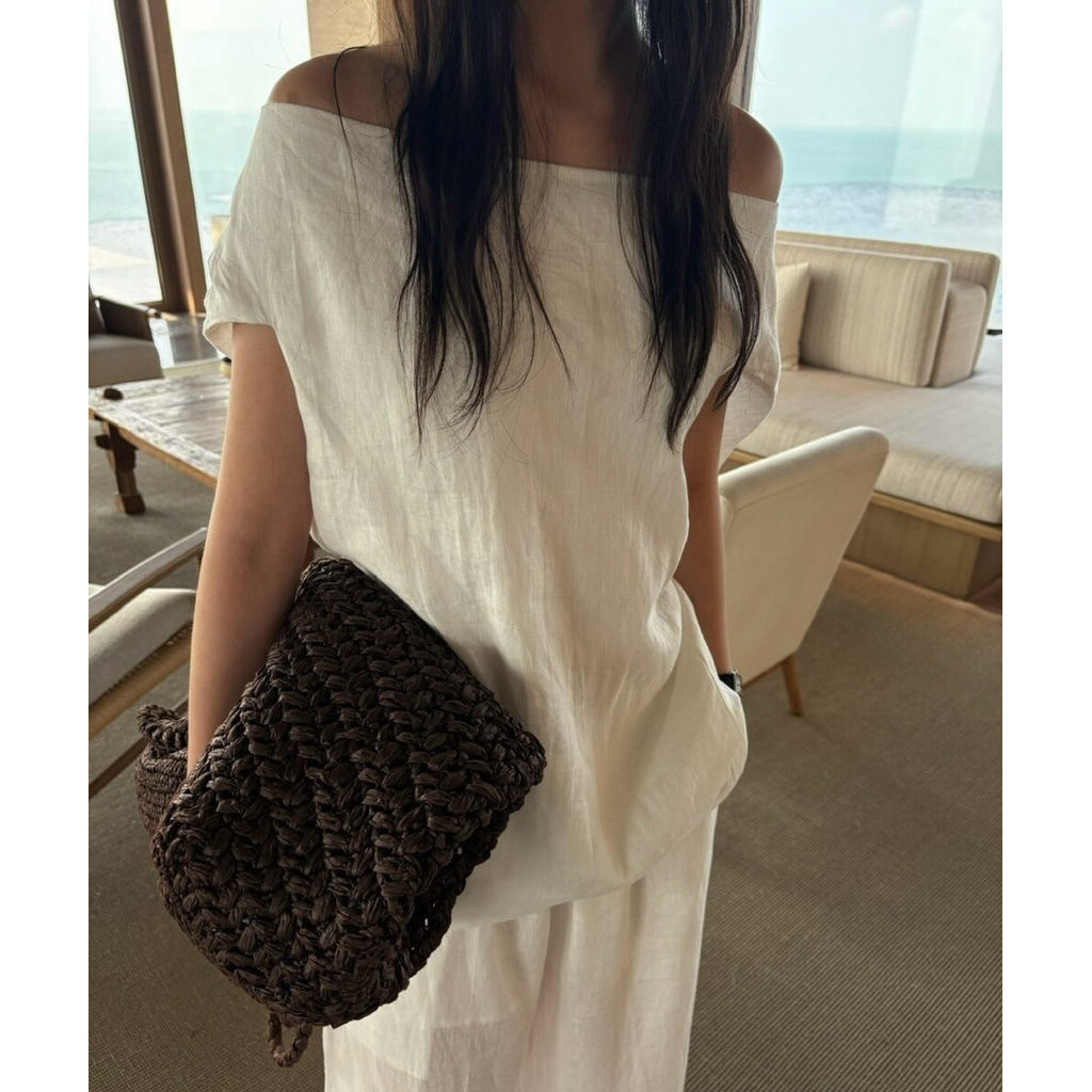 Áo trễ vai tay cộc linen Onni st