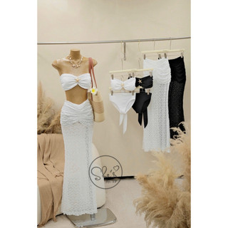 Set Bikini Cài Sao Biển Kèm Chân Váy Ren Nhún Chuẩn She’s