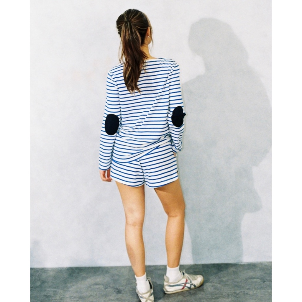 TheBlueTshirt - Áo thun sọc tay dài có patch tay trang trí cotton cho nữ - Patch T Long Sleeve Signature Stripe
