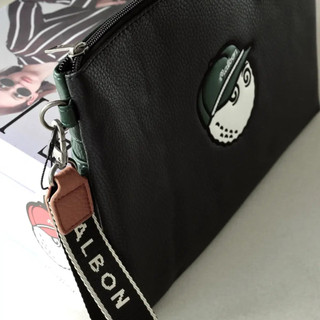 Ví Cầm Tay Golf Malbon Pouch - Clutch Golf Da Pebble Cao Cấp, Thiết Kế Unisex Thời Thượng