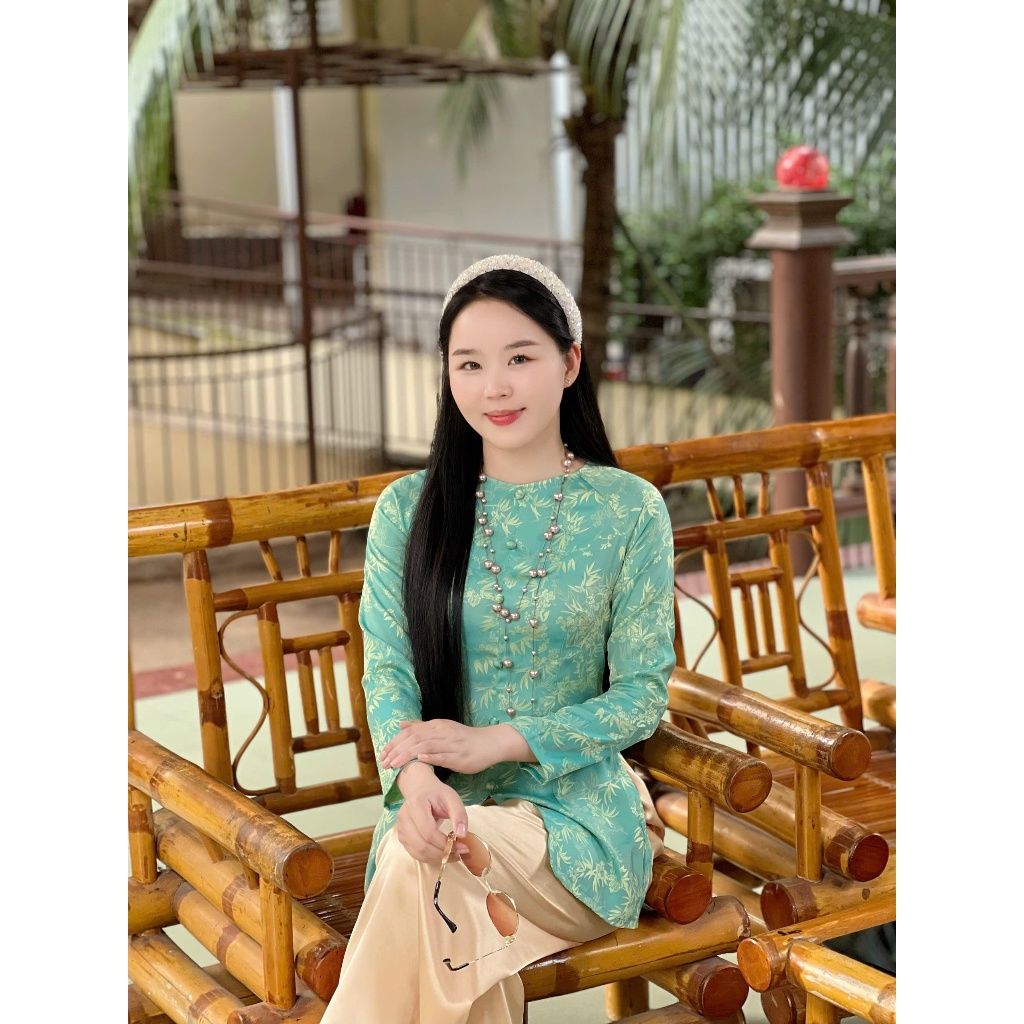 Hân Nguyễn Áo Bà Ba - B.A181 - Áo Bà Ba Gấm Lá Trúc Cổ Tròn Nút Bọc Nụ Dây Kéo (QUẦN NGỌC TRAI)