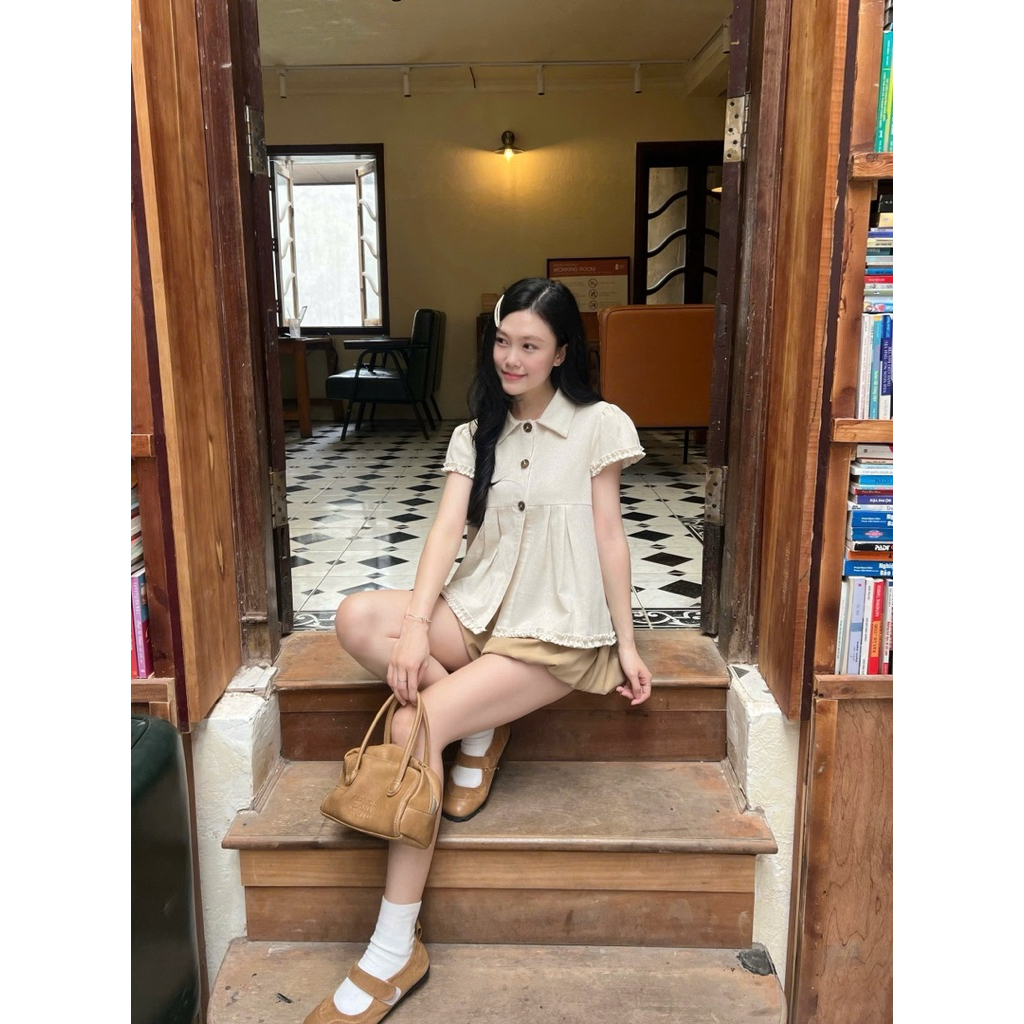 Áo tay hến babydoll thô linen cúc gỗ gấu bèo Nữ the.sweaterweather TSW