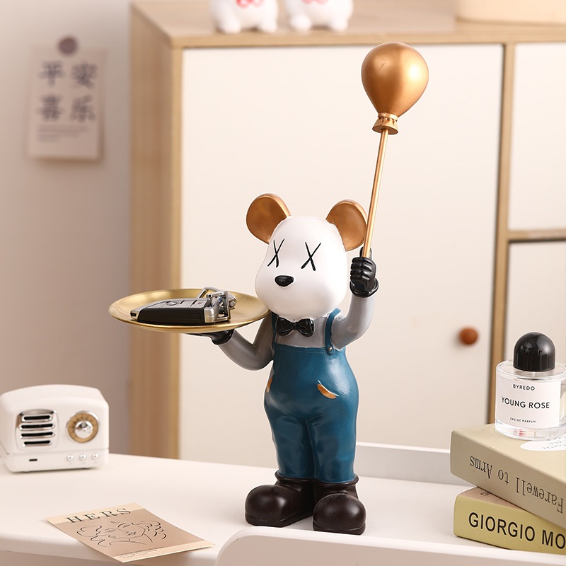 Tượng bear đỡ đồ cầm bóng màu xanh dương decor nhà cửa