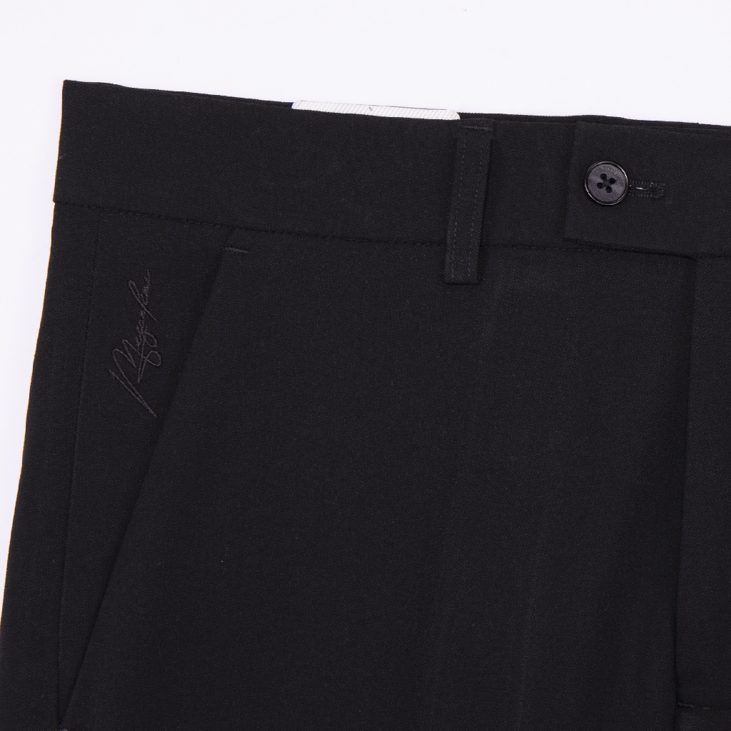 Quần âu nam MASCULINE MBR26D - Form ôm Beggi Relax trẻ trung vải cotton co giãn màu đen công sở