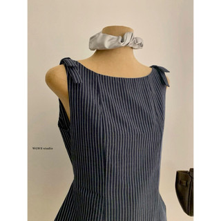 𝐏𝐡𝐢𝐞𝐧 𝐖𝐆𝐖𝐄 | (Sẵn) w9272 Áo Sát Nách Nơ Vai Kẻ Caro Nhỏ Xanh Dương Navy