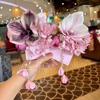 ( New) [ĐỘC QUYỀN] Hoa Cài Tóc - Hoa Lan Xốp PU Mix Hoa Lụa Xịn Mịn Kết Tua Rua Đá Pha Lê Cao Cấp