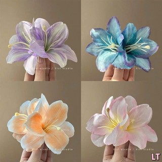 Kẹp Tóc Mỏ Vịt Hoa Ly Đi Biển 🌊 Kẹp Hoa Style Vintage Nữ Tính – Giữ Tóc Chắc Khi Đi Du Lịch, Chụp Ảnh Biển Xinh