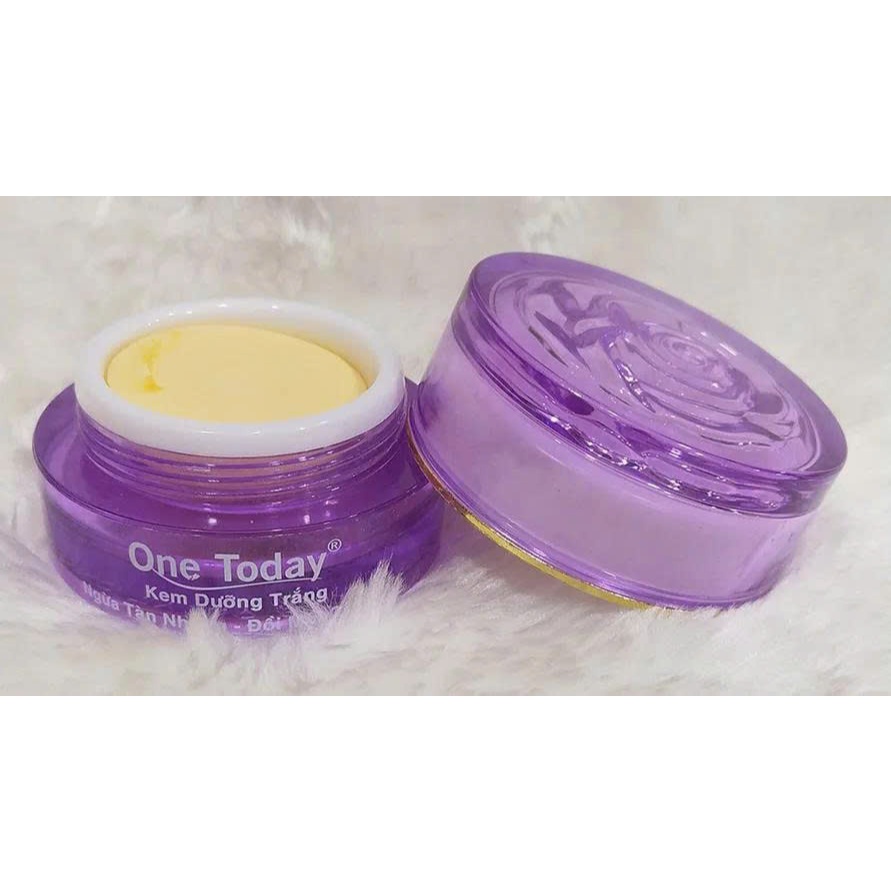 ONE TODAY - KEM DƯỠNG TRẮNG NGỪA TÀN NHANG - ĐỒI MỒI - 8G