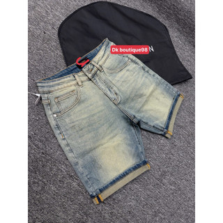 quần short bò nam màu xanh trơn cực đẹp,hoạ tiết túi sau điể nhấn,vải bò dày mềm co giãn nhẹ,phom dáng chuẩn 1:1 SC