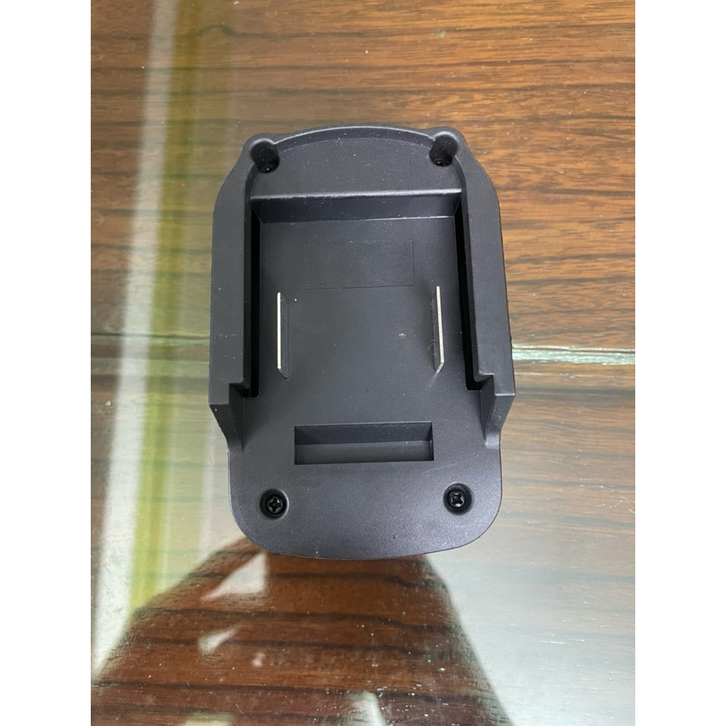 Đế chuyển đổi cho máy Dongcheng dùng pin makita pin phổ thông