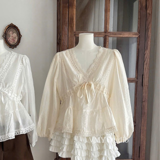 VMY Studio - Áo babydoll đũi viền ren hoa cổ V from xòe cá tính, áo tơ đũi phối ren QCCC nữ