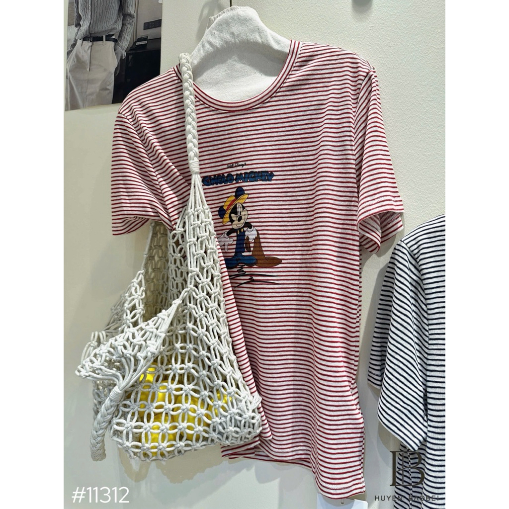 Áo thun kẻ mickey