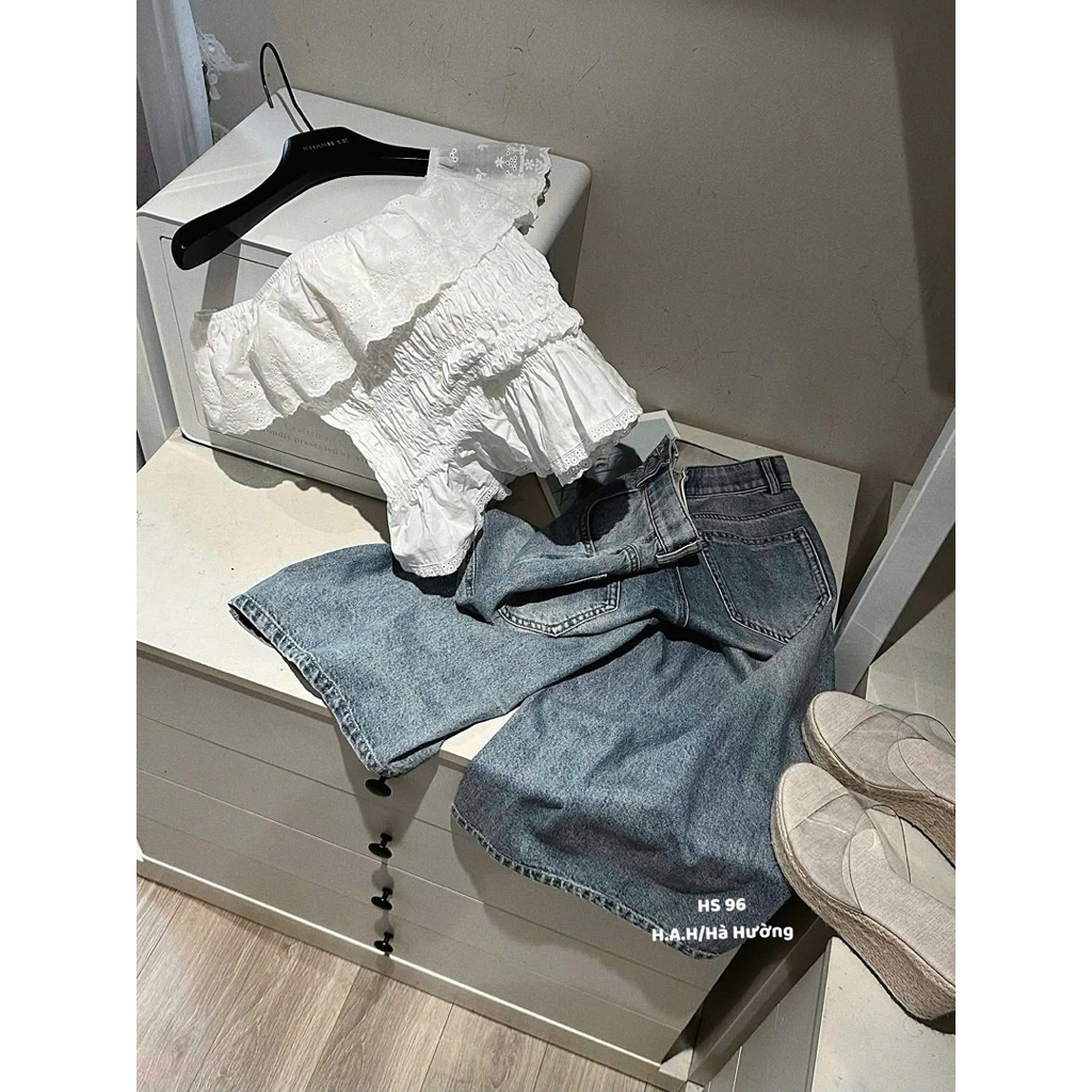 Áo thô ren hoa trễ vai bèo mix đồ xinh xỉu
