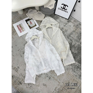 Áo khoác mỏng mũ hoa cài khuy