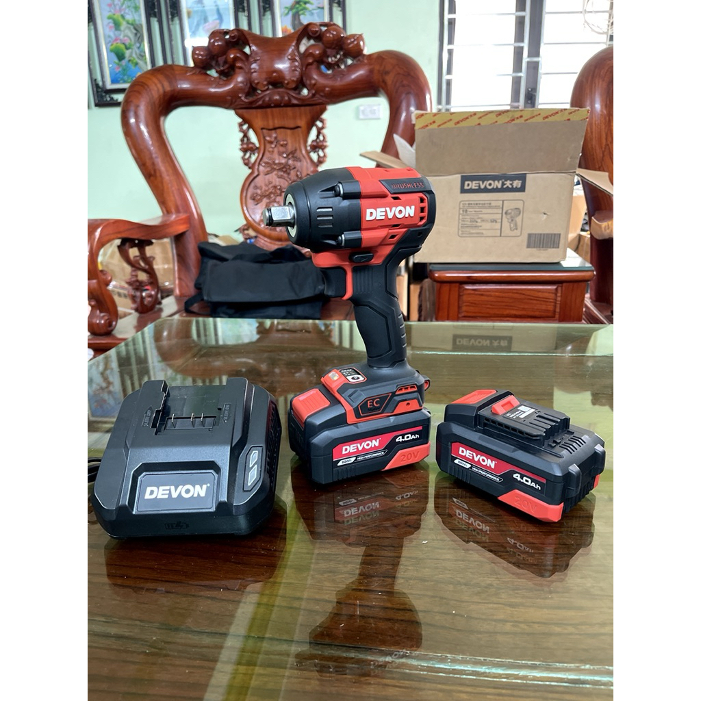 Máy siết bulong dùng pin 20V DEVON 5765-Li-20 chính hãng