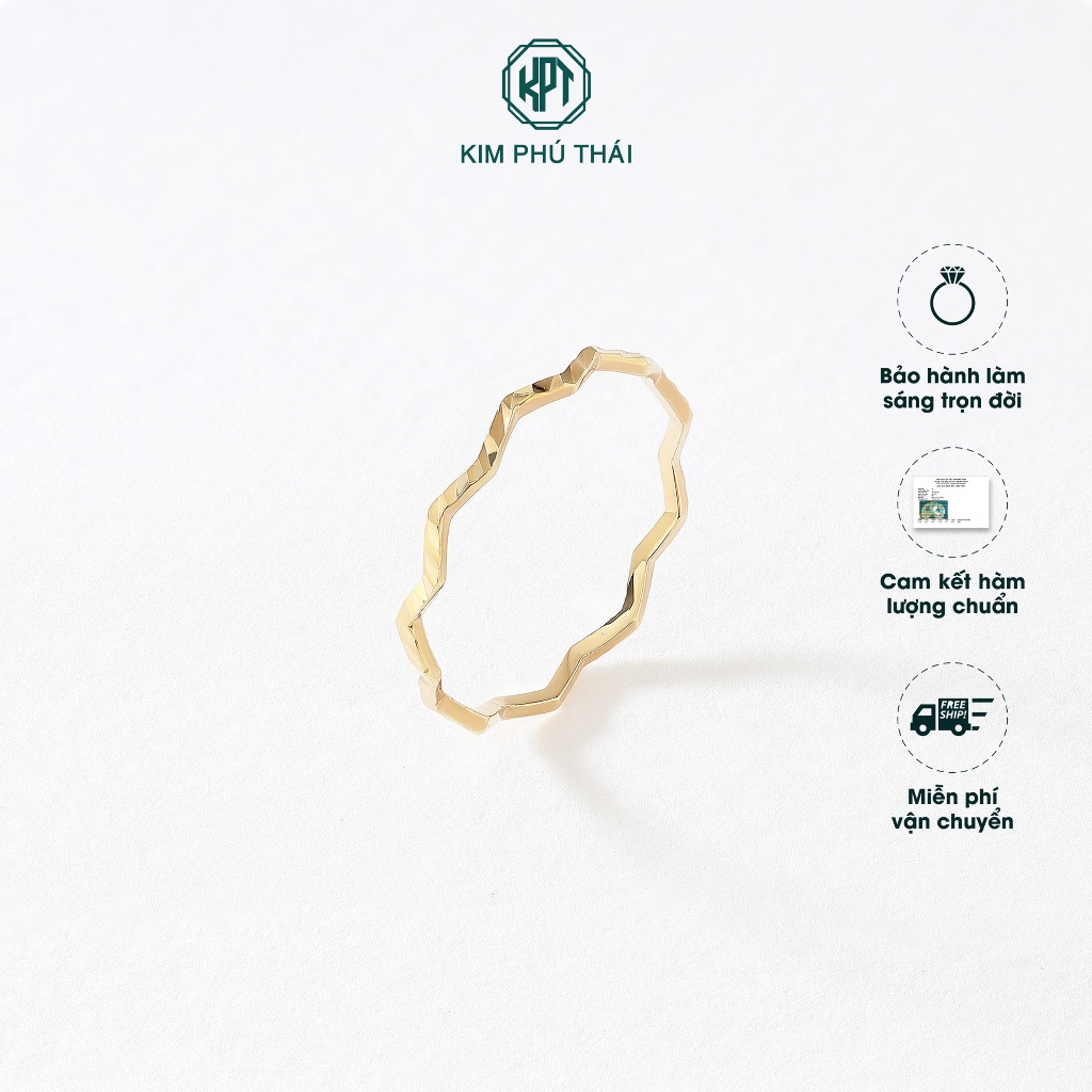 Women's Solid Gold Ring by Kim Phú Thái