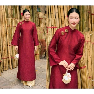 Áo dài suông chất tơ ánh kim óng tencel đỏ đô kèm hoa cài tú cầu cườm mặc lễ tết đám cưới bưng tráp ăn hỏi T1620G