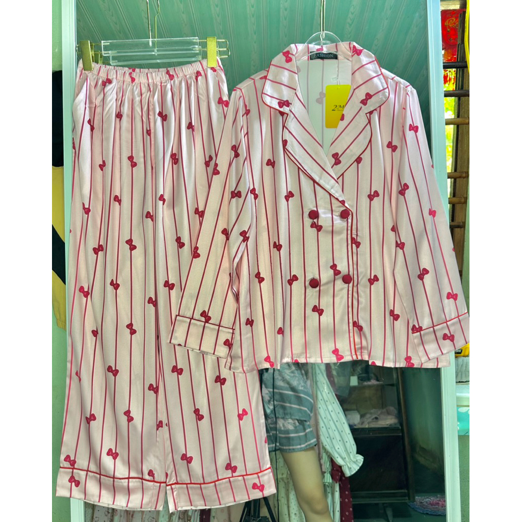 Bộ Lụa Vest 4 Cúc Bộc Sang - Xịn - Mịn 45-65kg
