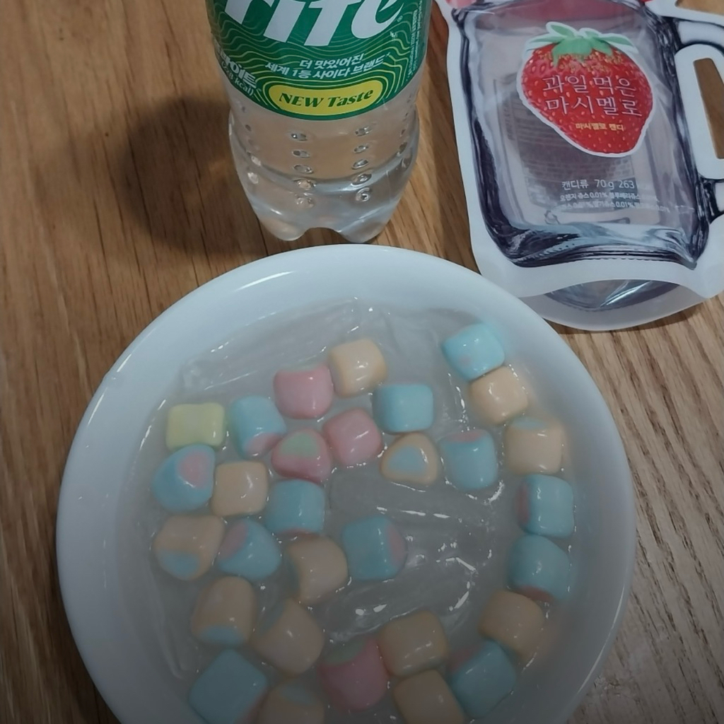 [Hỏa Tốc] Kẹo Marshmallow Trái Cây 70g 🍓 Kẹo Dẻo Nhân Nước Ép – Ngọt Dịu, Mềm Mịn, Ăn Vặt Cực Ngon gói 70g