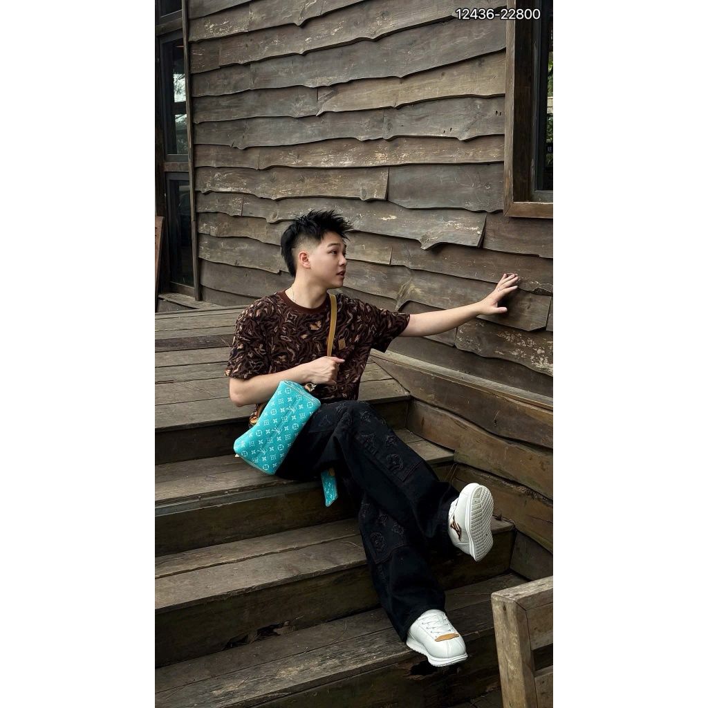 ÁO thun nam cổ tròn họa tiết thêu tay ngắn phong cách trẻ trung chuẩn from