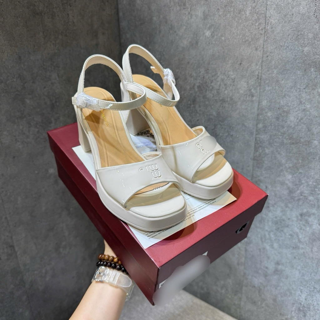 👠🕶️👜🎒…Sandal  gót trụ