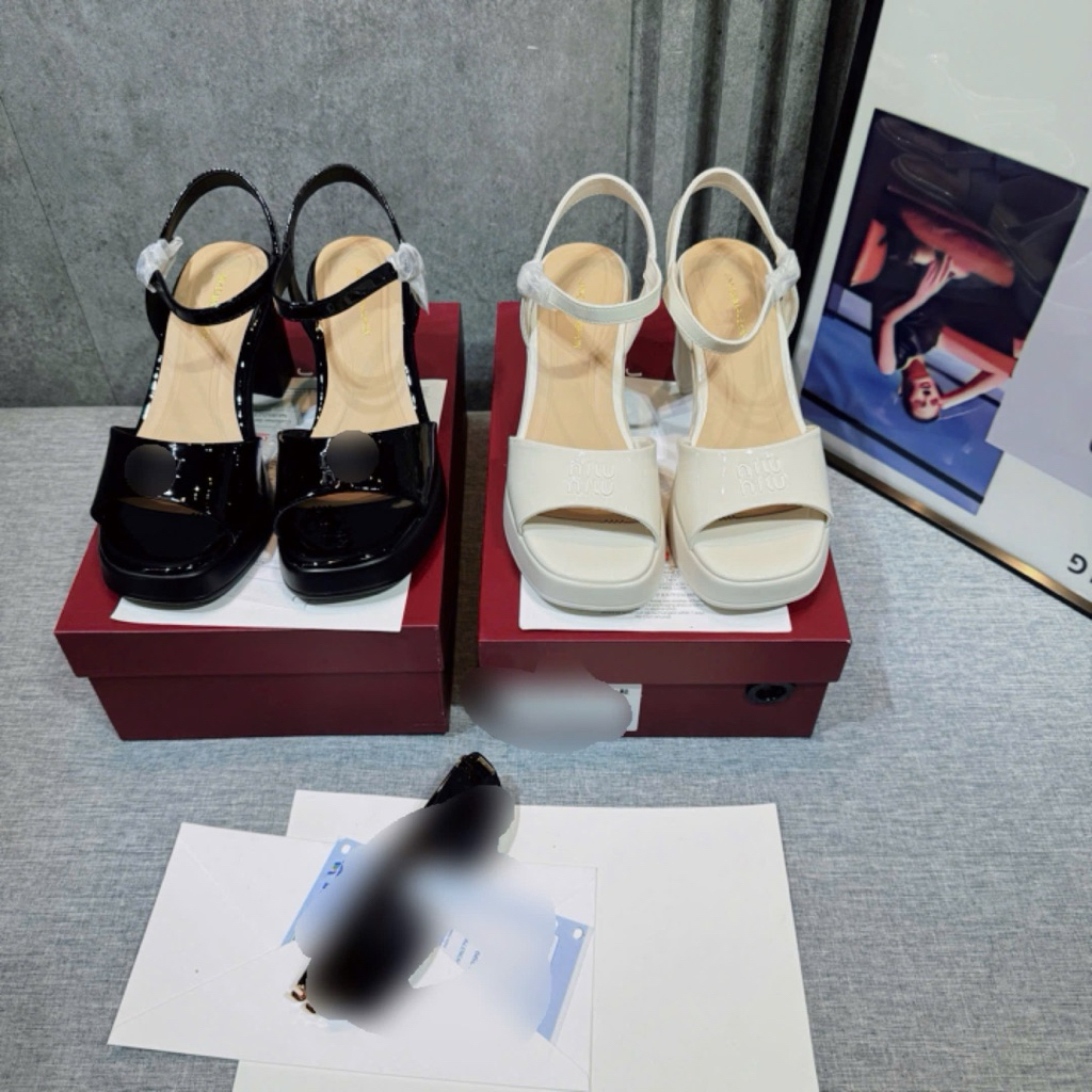 👠🕶️👜🎒…Sandal  gót trụ