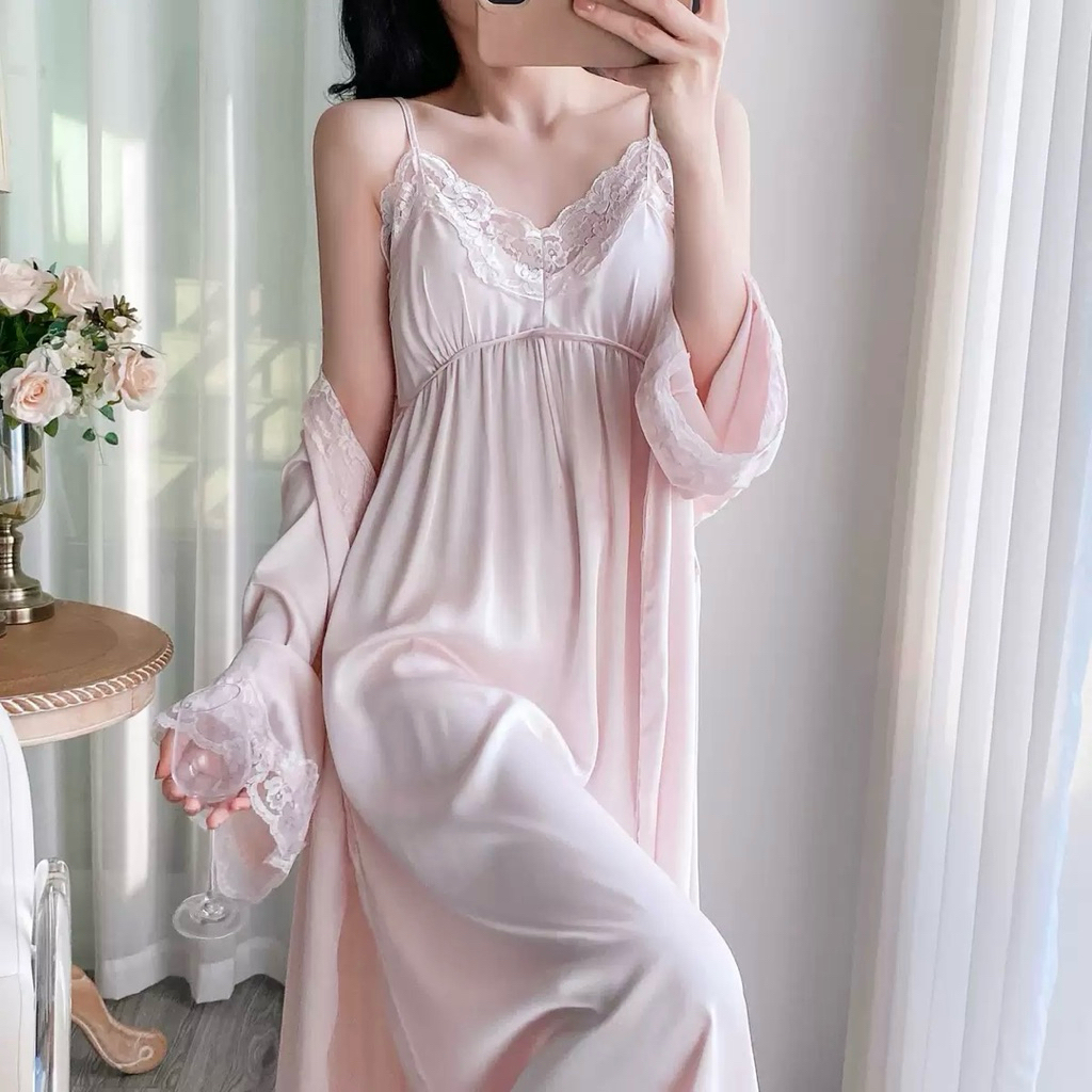 Đầm Lụa Dài Mặc Nhà Phong Cách Quyến Rũ