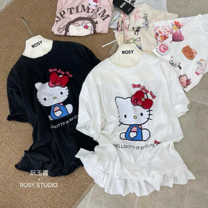 Áo phông kitty chân bèo