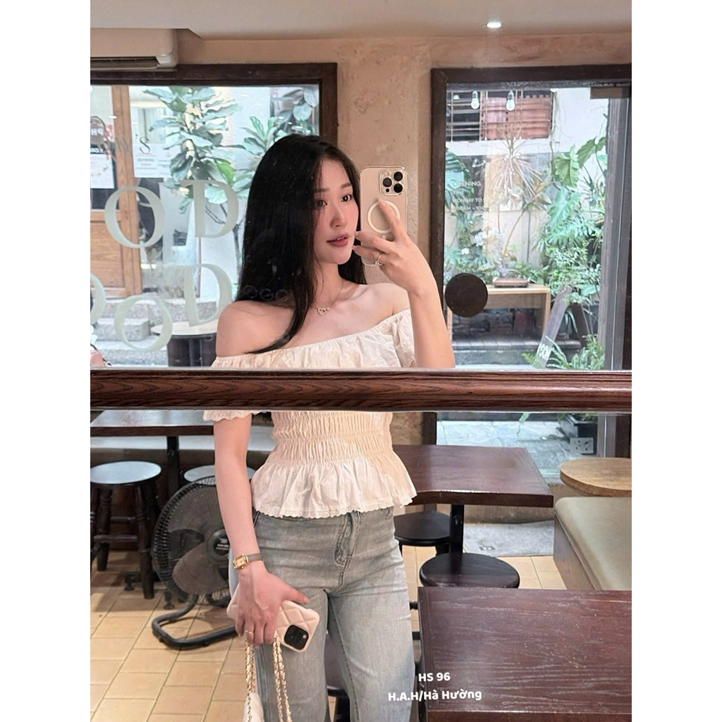 Áo thô ren hoa trễ vai bèo mix đồ xinh xỉu