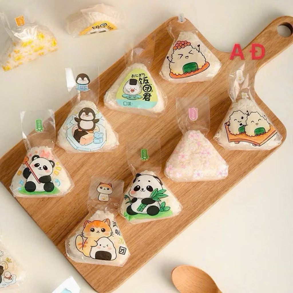 🌟 SET TÚI ĐỰNG CƠM NẮM TAM GIÁC HOẠT HÌNH – TIỆN LỢI & XINH XẮN 🌟