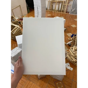 Toan vẽ canvas đủ size nhỏ hơn 30x40, chất lượng