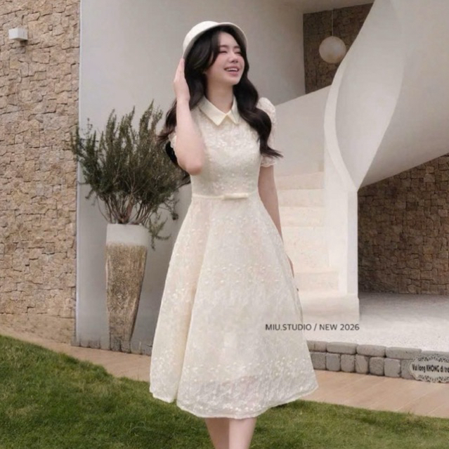 Váy ren cổ đức tay ngắn thiết kế dáng dài phối đai nơ thanh lịch , Đầm tiểu thư sang chảnh chất liệu ren hoa thêu nổi