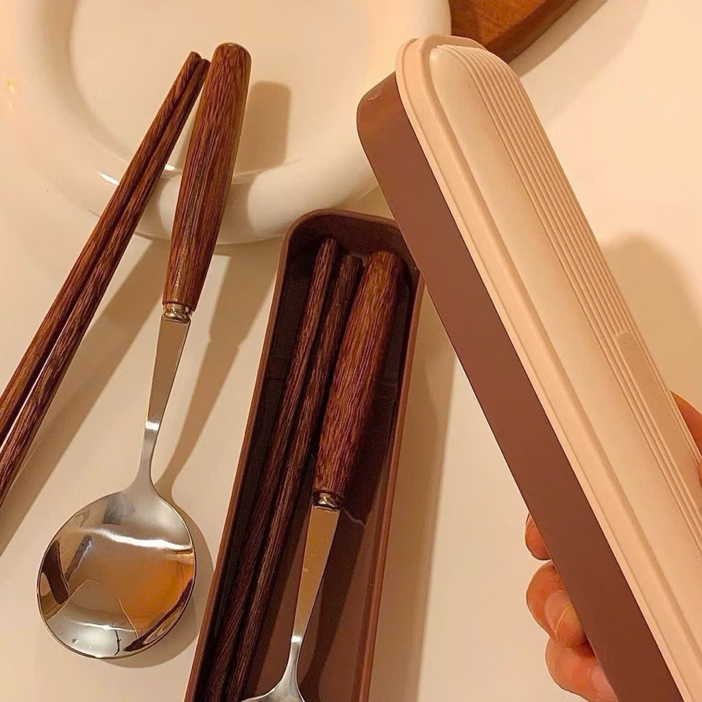 Bộ Muỗng Đũa Cá Nhân Cán Gỗ Vintage - Kèm Hộp Đựng Tiện Lợi Cho Văn Phòng, Du Lịch