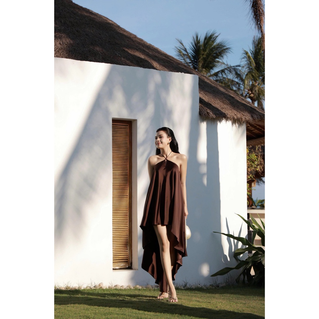 O.urs | Váy yếm lụa Rosa' Dress - Váy Lụa Cổ Yếm Tà Dài Thướt Tha Màu Nâu Tây - Đầm Đuôi Cá High-Low Quyến Rũ (Kèm Khăn)