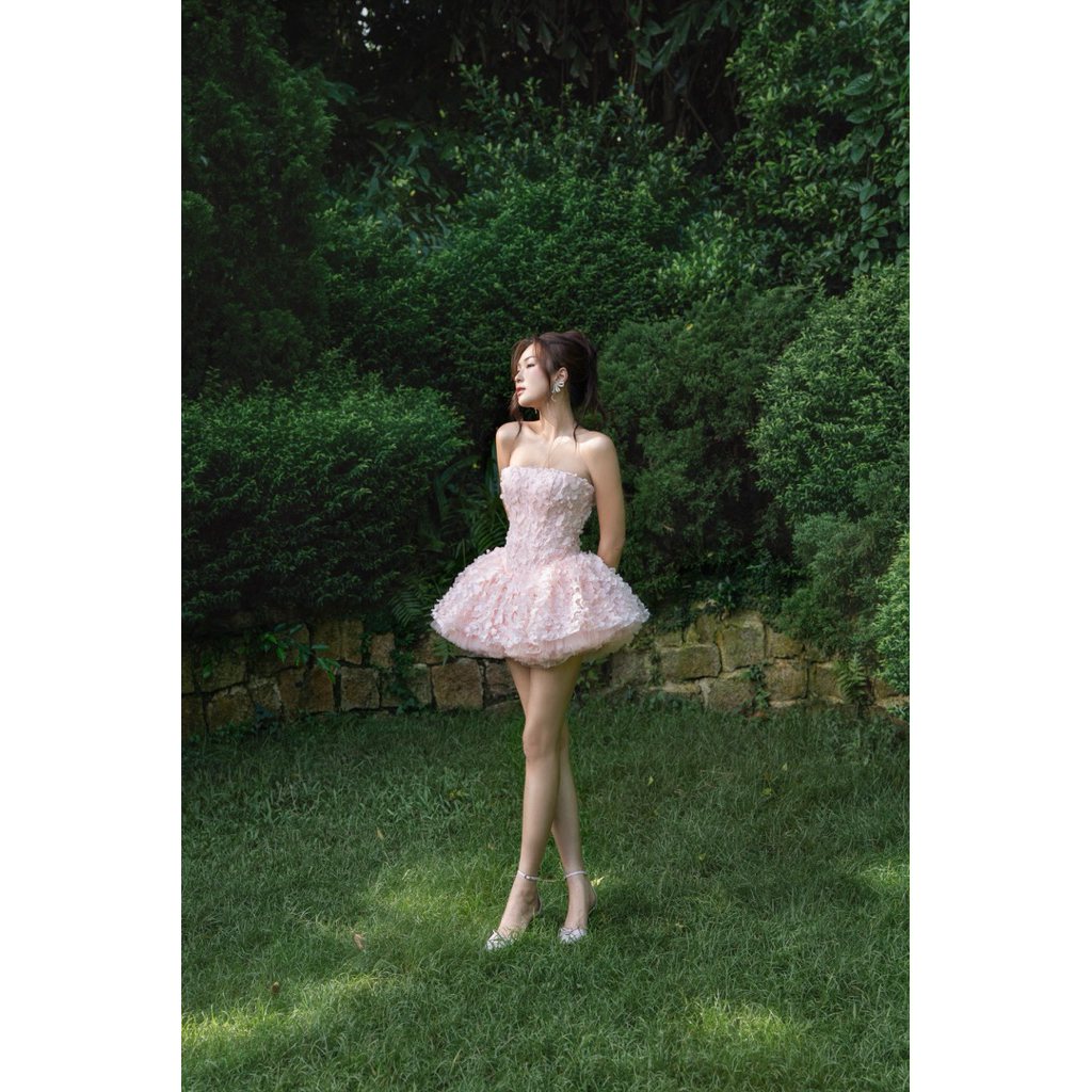 MISA DRESS - Đầm corset cúp ngực dáng ngắn, tùng xoè bồng, hoa 3D nổi, ngọt ngào và nổi bật.