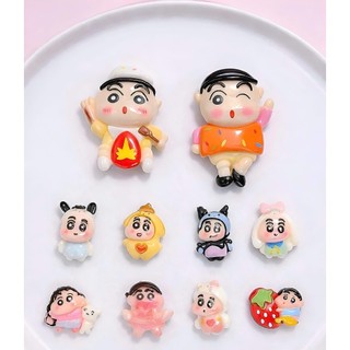 Set charm Shin áo đỏ ngộ nghĩnh- Shin cậu bé bút chì cute ngộ nghĩnh hottrend- Shin cute vô cùng gắn dép dễ thương
