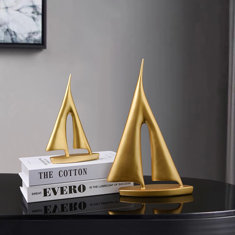 Tượng thuyền vàng trơn, thuyền buồm tài lộc decor nhà cửa