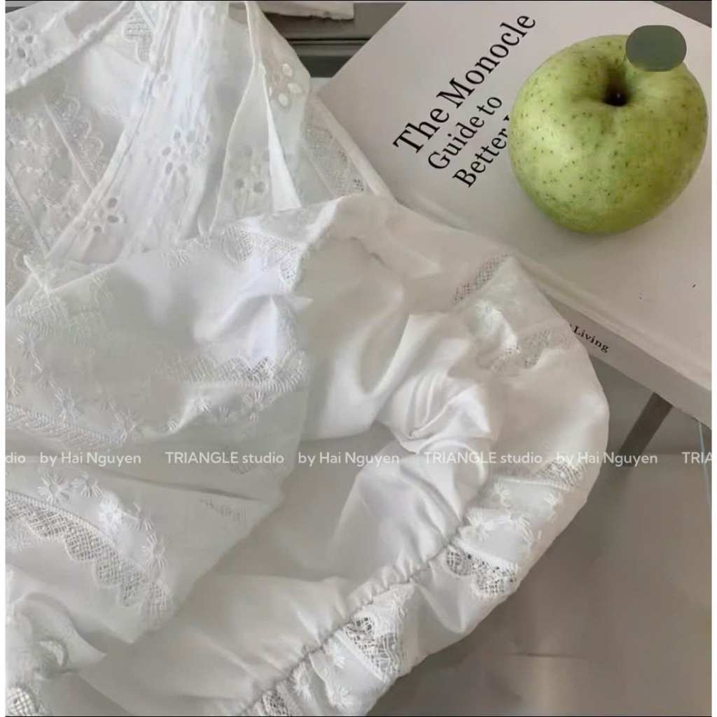 TRIANGLE - Young Shirt (Cân nhắc kỹ, return is not welcomed) Áo boi thêu lệch vai style Hàn trẻ trung, thanh lịch